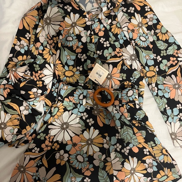 Finders Keepers Sylvie Top & Short Set - Picture 10 of 10